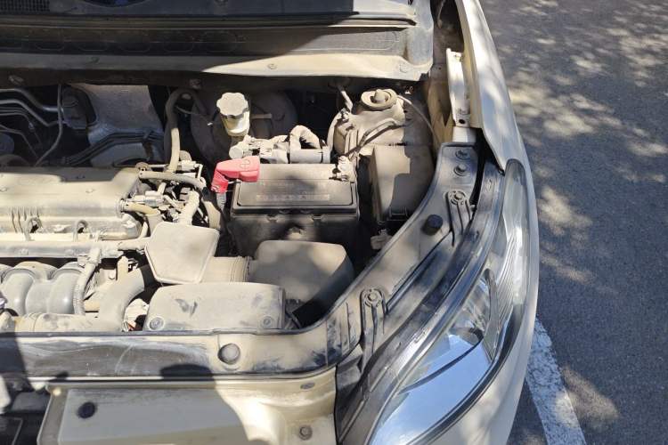 Used Kia Soul 2012 1.6L AT GLS Engine Bay Left
