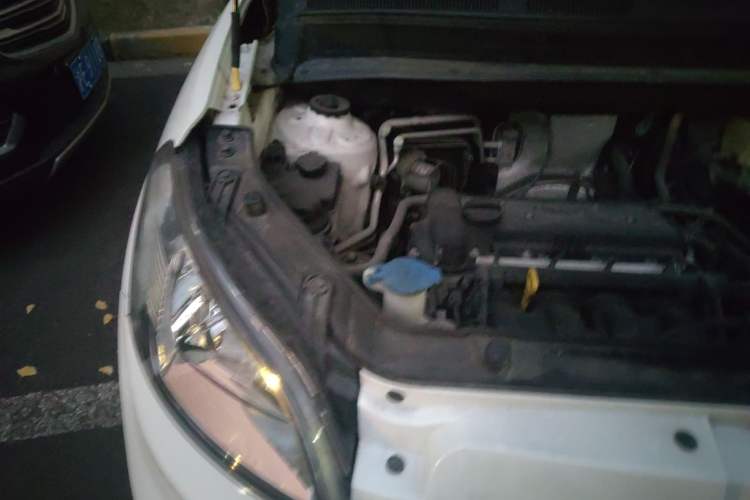 Used Kia Soul 2012 1.6L AT GL Engine Bay Right