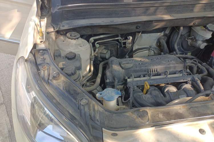 Used Kia Soul 2012 1.6L AT GL Engine Bay Right