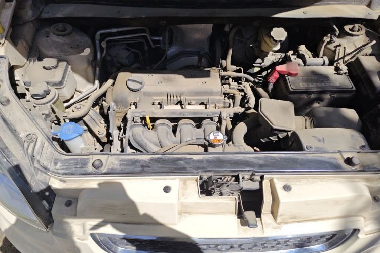 Used Kia Soul 2012 1.6L AT GLS Engine Bay