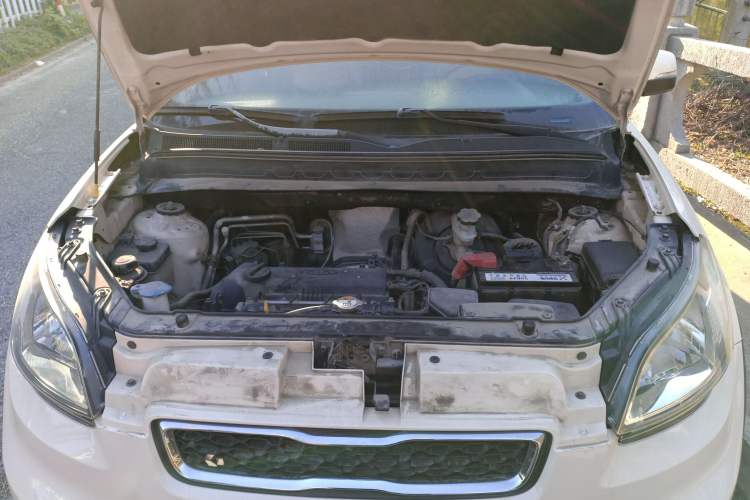 Used Kia Soul 2012 1.6L MT GLS Engine Bay