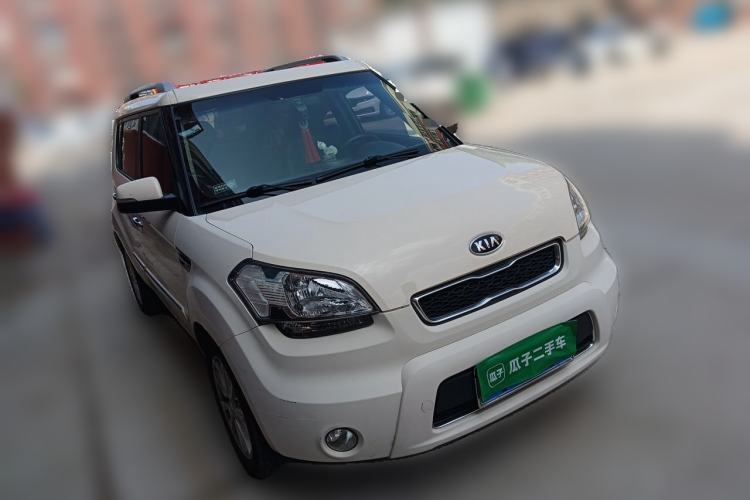 Used Kia Soul 2012 1.6L AT Premium Front Right 45 Deg