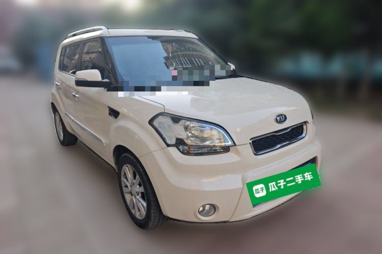 Used Kia Soul 2012 1.6L AT Premium Front Right 45 Deg