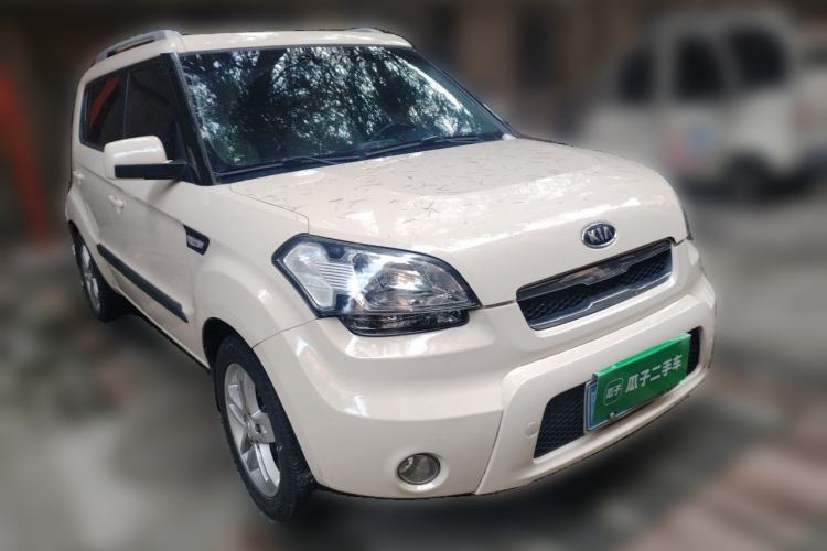 Used Kia Soul 2012 1.6L AT GL Front Right 45 Deg