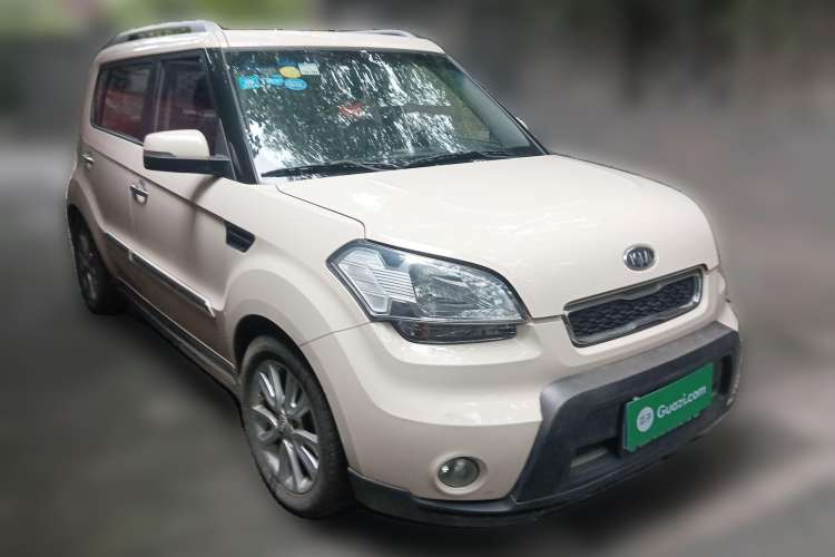 Used Kia Soul 2012 1.6L AT Premium Front Right 45 Deg