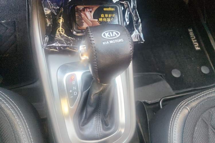Used Kia Soul 2012 1.6L AT Premium Gear Lever