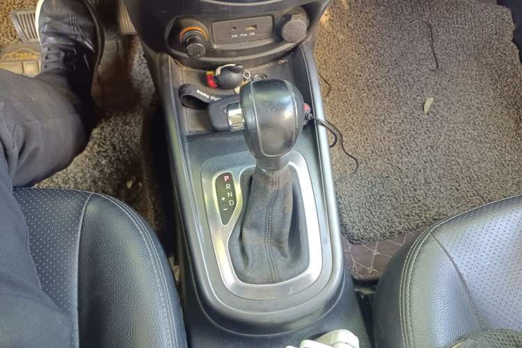 Used Kia Soul 2012 1.6L AT GL Gear Lever