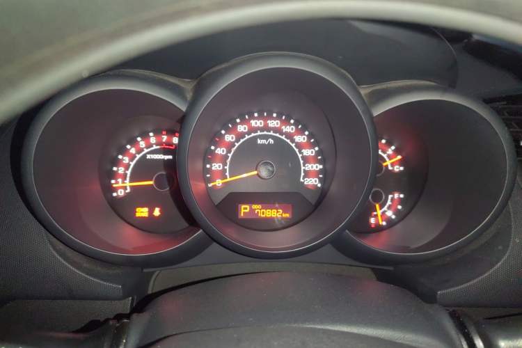 Used Kia Soul 2012 1.6L AT GL Instrument Cluster