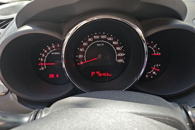 Used Kia Soul 2012 1.6L AT GLS Instrument Cluster