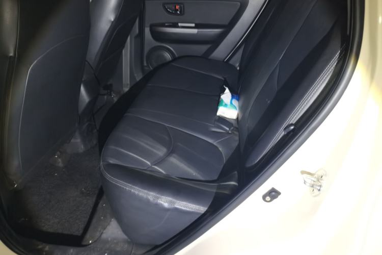 Used Kia Soul 2012 1.6L AT Premium Interior 4