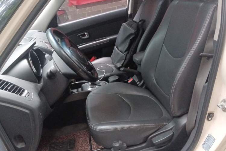 Used Kia Soul 2012 1.6L AT Premium Left Front Seat