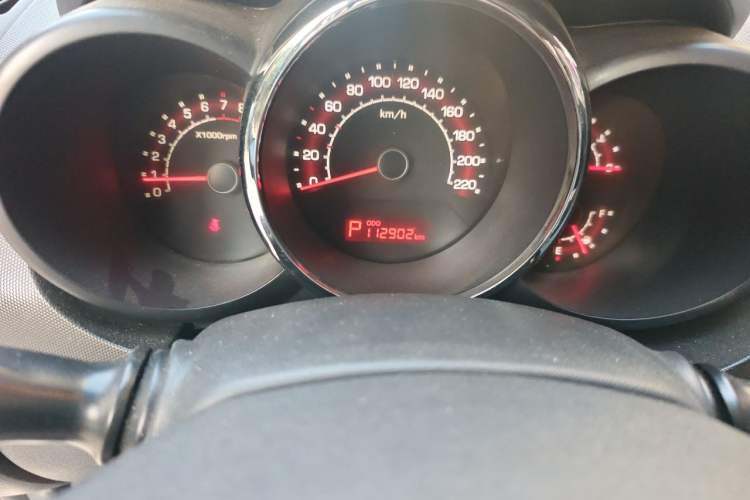 Used Kia Soul 2012 1.6L AT Premium Odometer Close Up