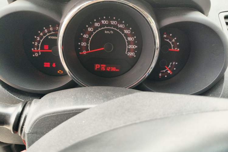 Used Kia Soul 2012 1.6L AT Premium Odometer Close Up