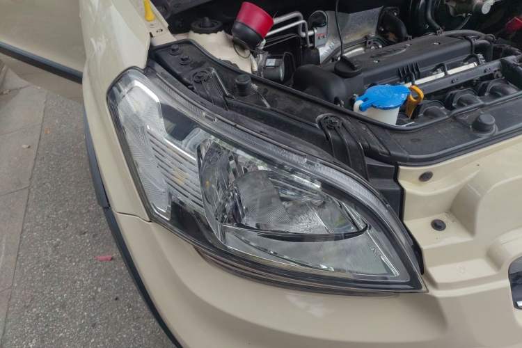 Used Kia Soul 2012 1.6L MT GL Right Front Headlight