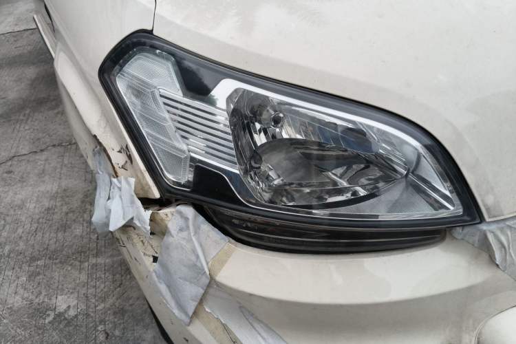 Used Kia Soul 2012 1.6L AT Premium Right Front Headlight