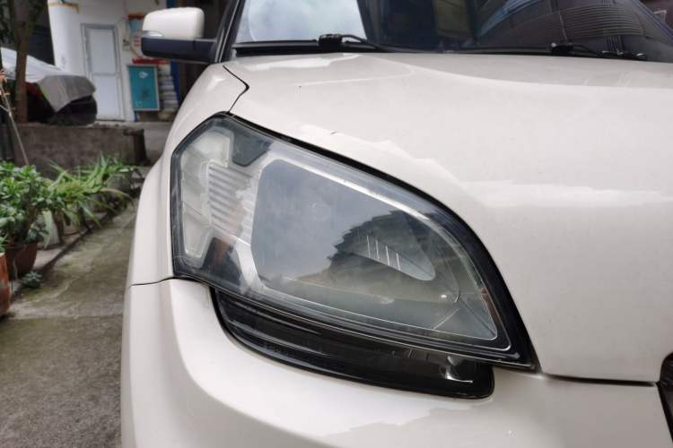 Used Kia Soul 2012 1.6L AT GLS Right Front Headlight