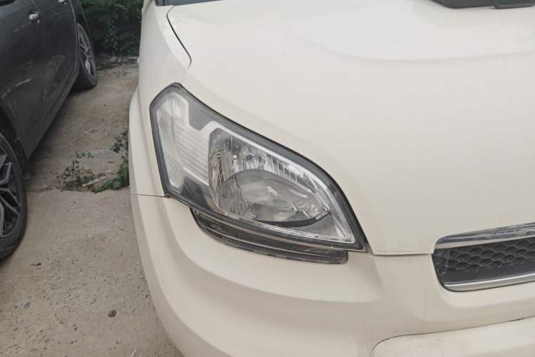 Used Kia Soul 2012 1.6L MT GL Right Front Headlight