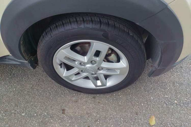 Used Kia Soul 2012 1.6L MT GL Right Front Wheel Hub
