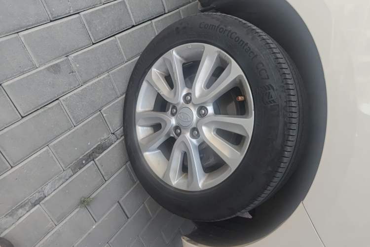Used Kia Soul 2012 1.6L AT Premium Right Front Wheel Hub