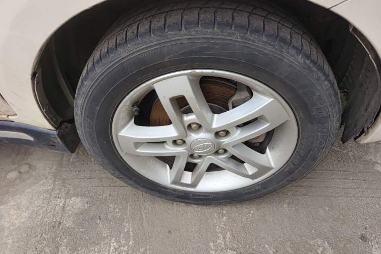 Used Kia Soul 2012 1.6L MT GL Right Front Wheel Hub