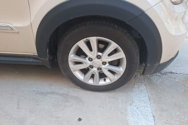 Used Kia Soul 2012 1.6L AT GLS Right Front Wheel Hub