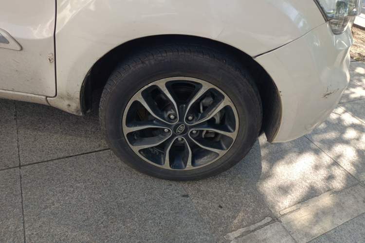 Used Kia Soul 2012 1.6L AT GL Right Front Wheel Hub