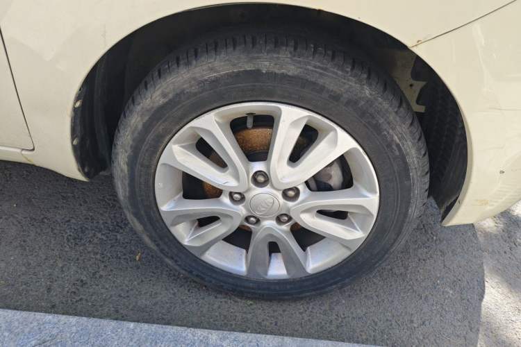 Used Kia Soul 2012 1.6L AT GLS Right Front Wheel Hub