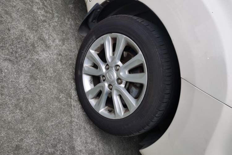Used Kia Soul 2012 1.6L AT GLS Right Front Wheel Hub