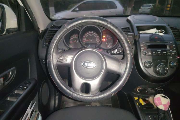 Used Kia Soul 2012 1.6L AT GL Steering Wheel