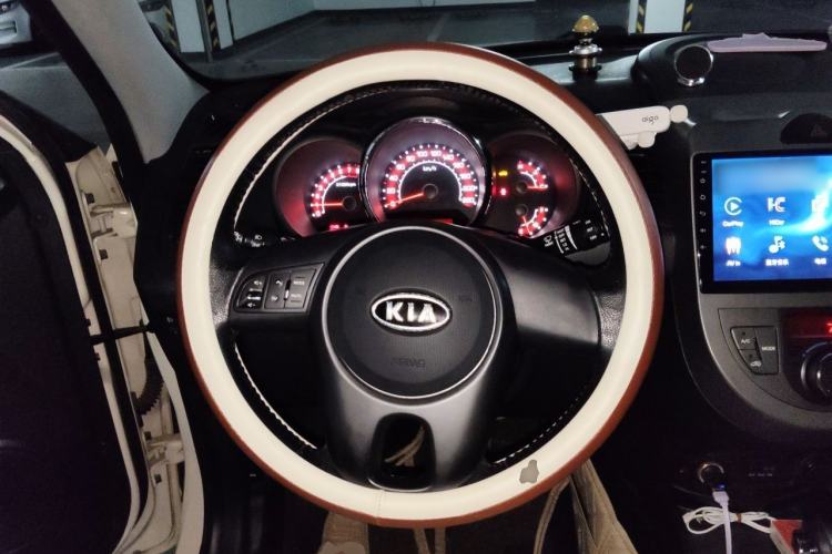 Used Kia Soul 2012 1.6L AT Premium Steering Wheel