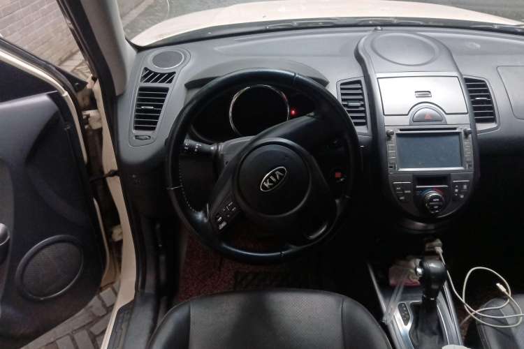 Used Kia Soul 2012 1.6L AT Premium Steering Wheel