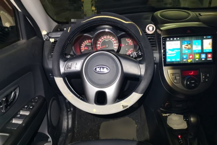 Used Kia Soul 2012 1.6L AT Premium Steering Wheel