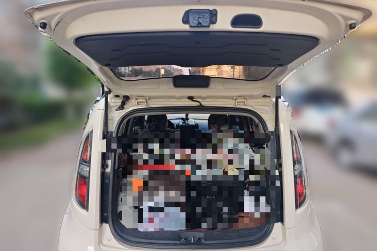 Used Kia Soul 2012 1.6L AT Premium Trunk