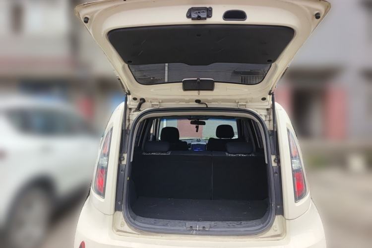 Used Kia Soul 2012 1.6L MT GL Trunk