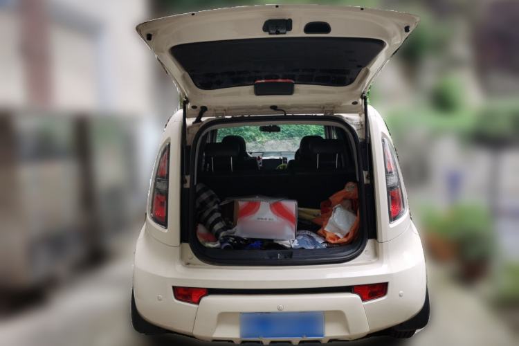 Used Kia Soul 2012 1.6L AT GLS Trunk