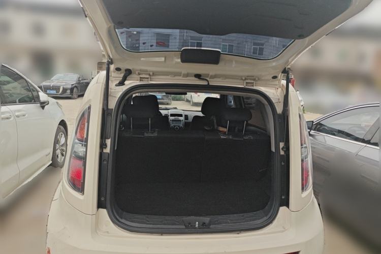 Used Kia Soul 2012 1.6L MT GL Trunk