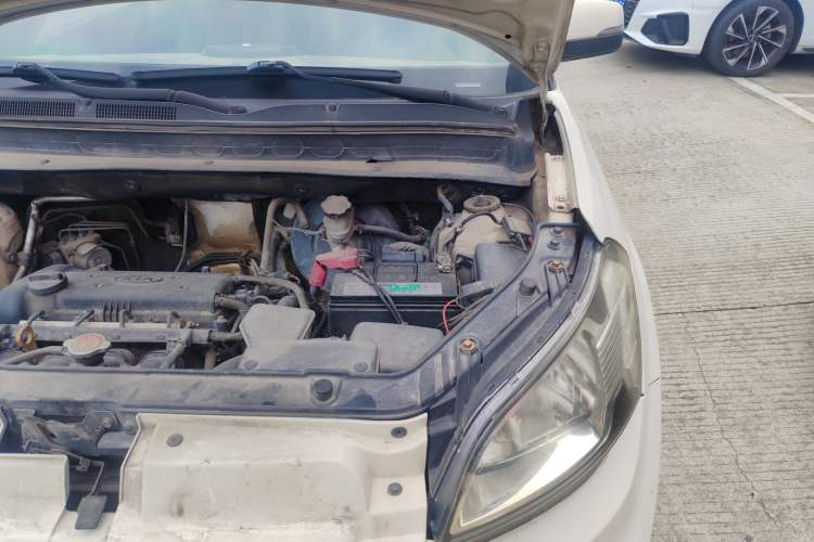 Used Kia Soul 2012 1.6L MT GLS Engine Bay Left