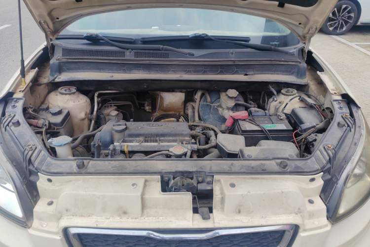 Used Kia Soul 2012 1.6L MT GLS Engine Bay