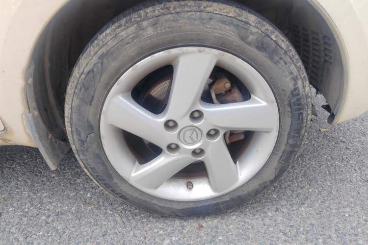 Used Kia Soul 2012 1.6L MT GLS Right Front Wheel Hub
