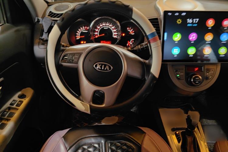 Used Kia Soul 2013 1.6L AT Premium Steering Wheel