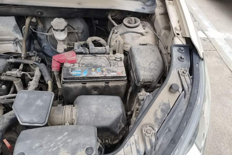 Used Kia Soul 2013 1.6L AT Premium Engine Bay Left