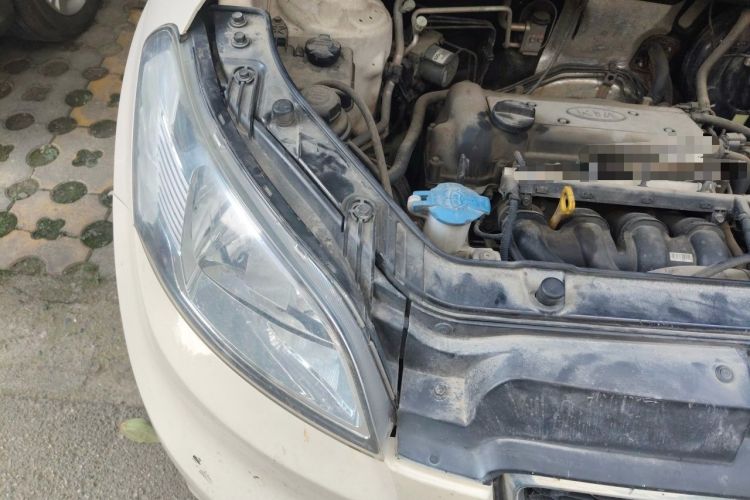 Used Kia Soul 2013 1.6L AT GL Engine Bay Right