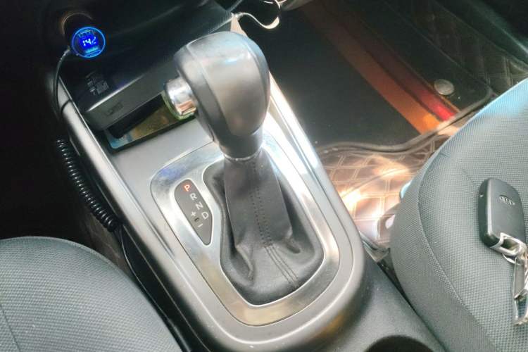 Used Kia Soul 2013 1.6L AT GL Gear Lever