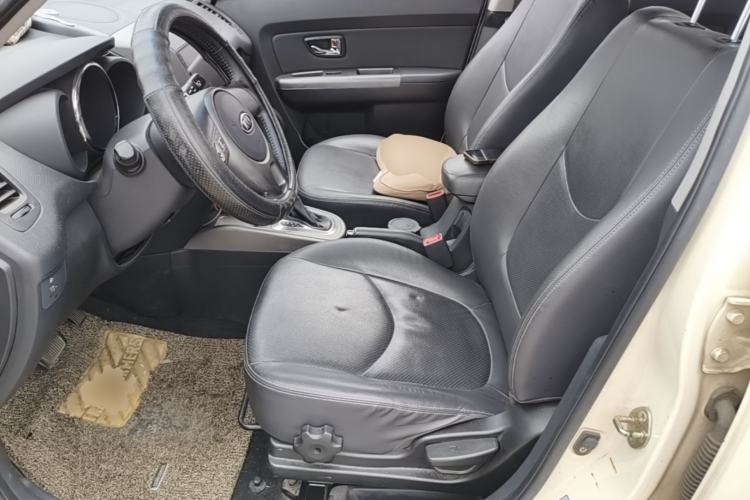 Used Kia Soul 2013 1.6L AT Premium Left Front Seat