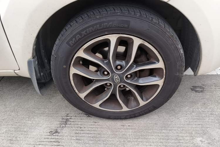 Used Kia Soul 2013 1.6L AT Premium Right Front Wheel Hub