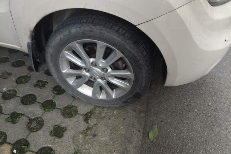 Used Kia Soul 2013 1.6L AT GL Right Front Wheel Hub