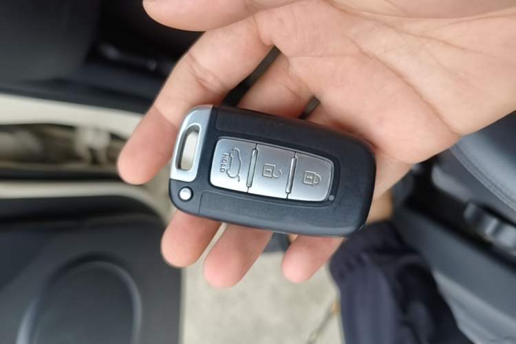 Used Kia Soul 2013 1.6L AT Premium Vehicle Key
