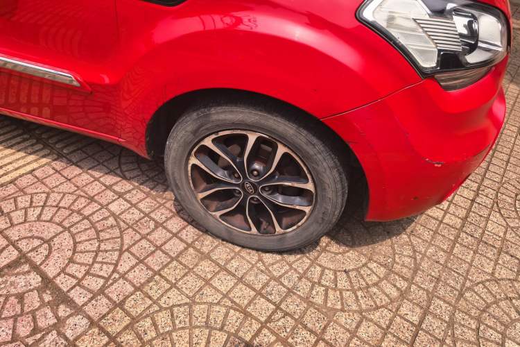 Used Kia Soul 2013 1.6L AT Premium Right Front Wheel Hub