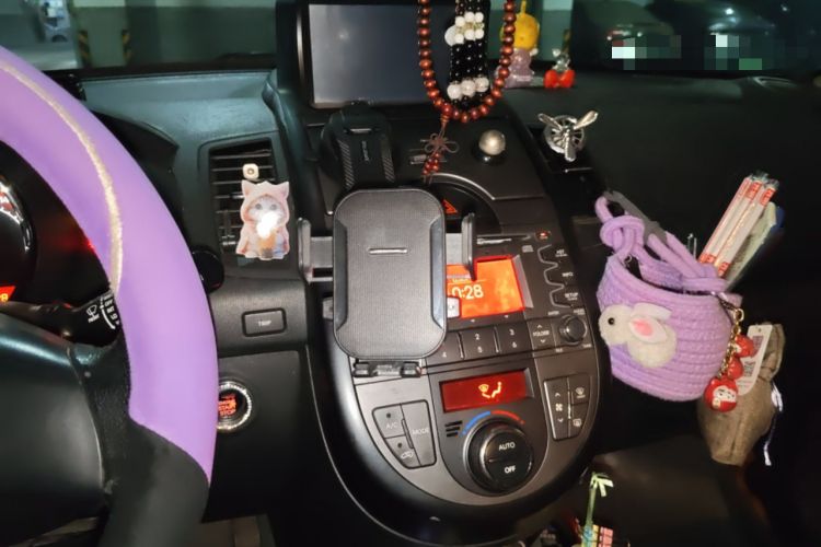 Used Kia Soul 2013 1.6L AT Premium Audio And AC Panel