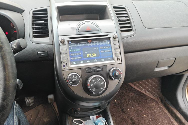 Used Kia Soul 2013 1.6L MT GL Audio And AC Panel
